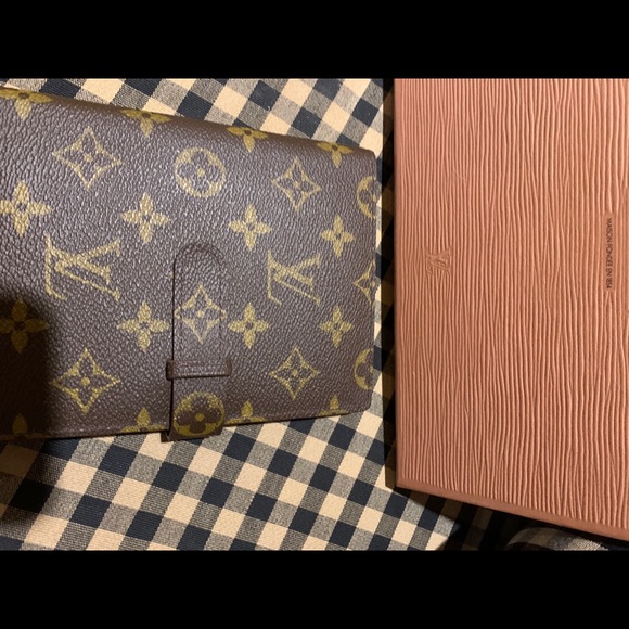 Louis Vuitton Vintage Address/Agenda Book - Picture 9 of 11